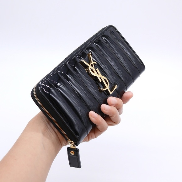 🍓YSL Cassandra Zip Around Patent Wallet - Picture 9 of 11